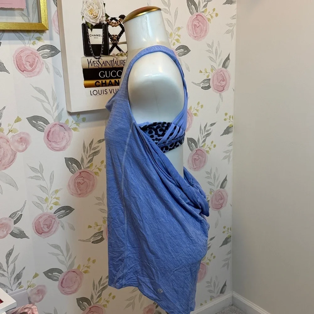 Lululemon Athletica Rare Old Design Built in Sports Bra Light Blue Tank Top